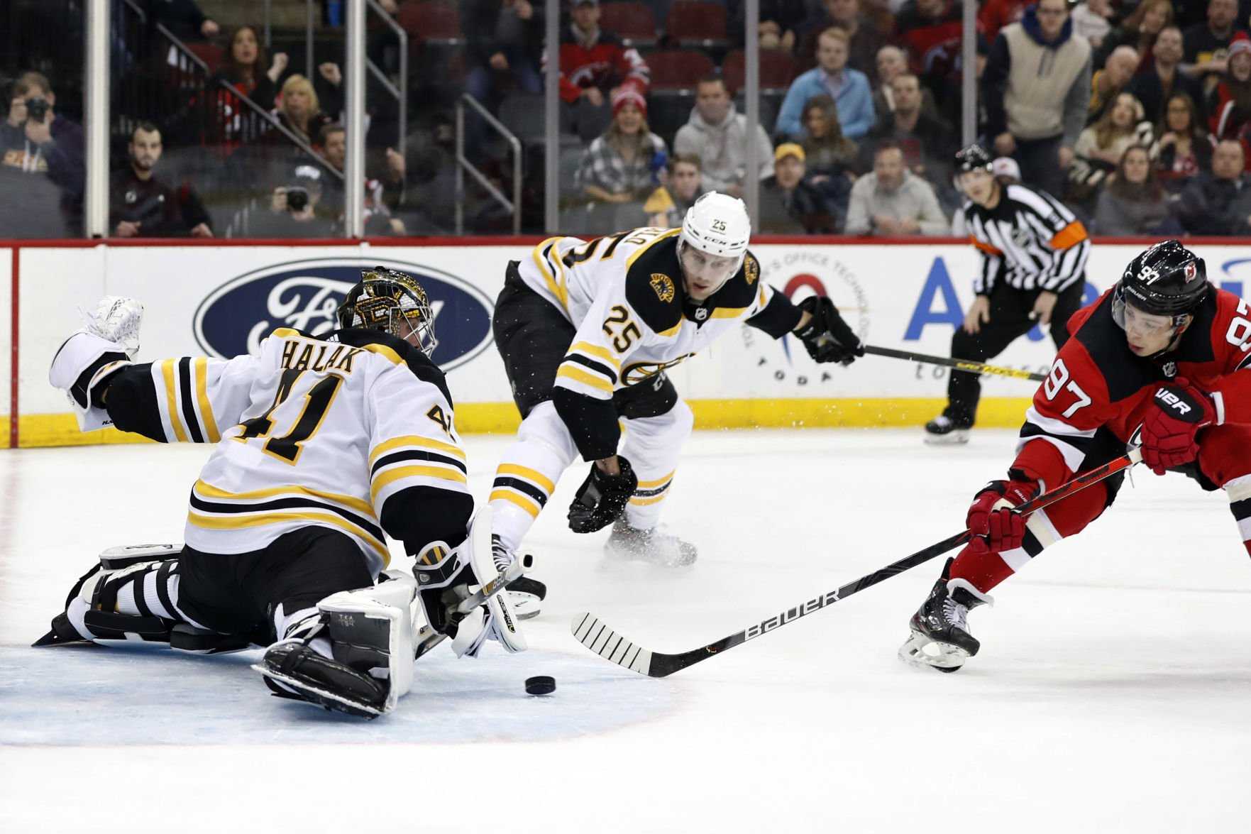 APTOPIX Bruins Devils Hockey